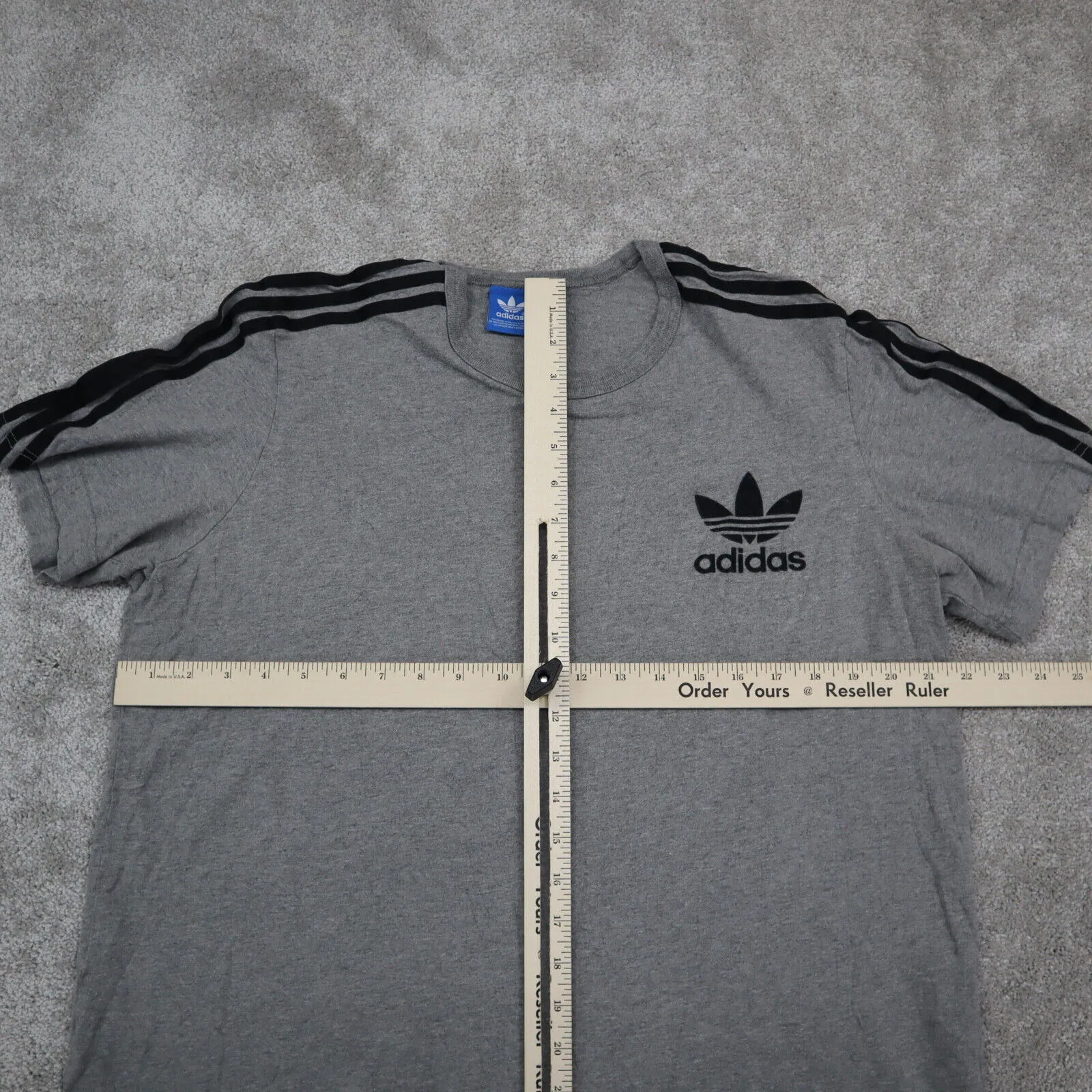 Adidas 3 Stripe T-Shirt Youth Boys Large Charcoal Gray Short Sleeves Sports Logo