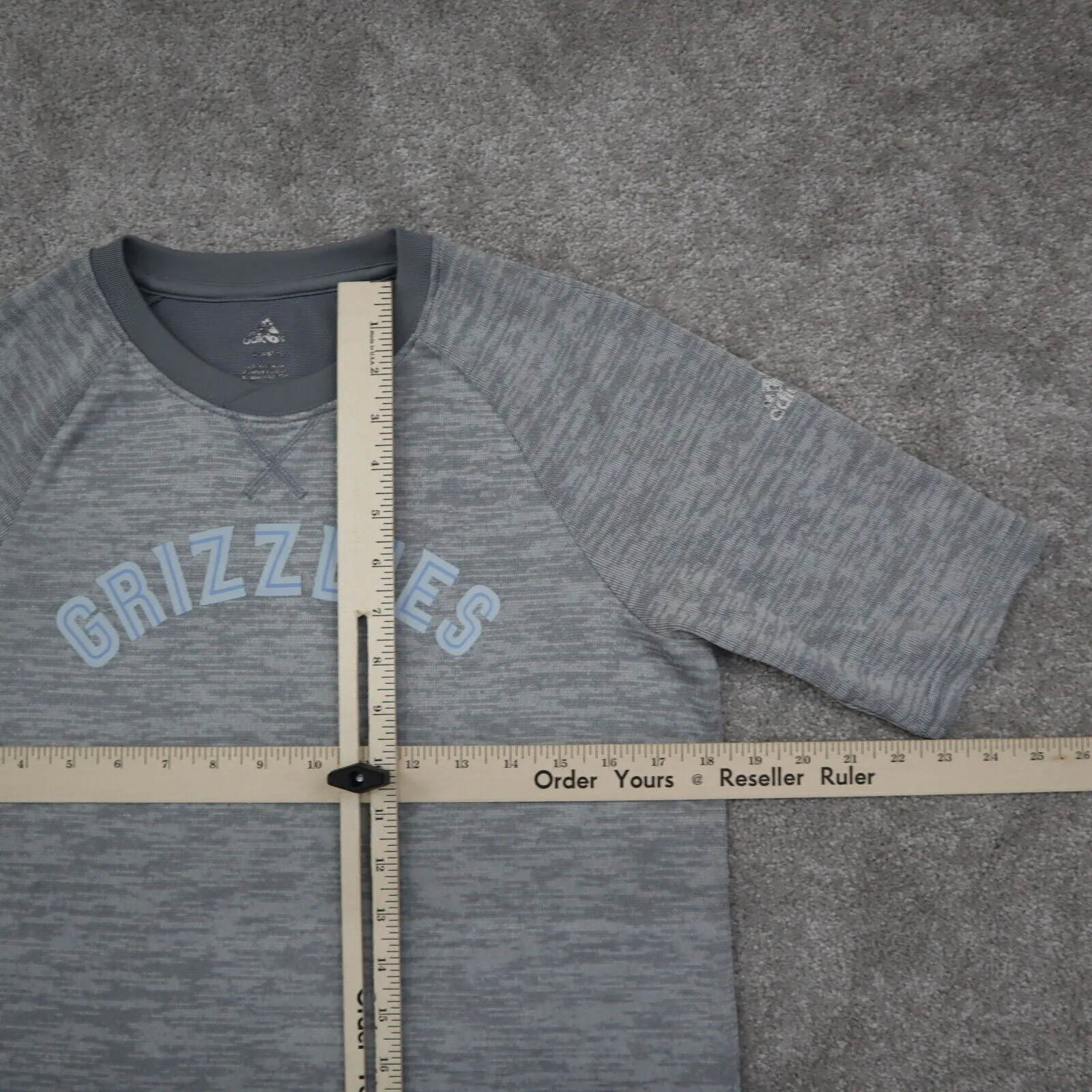 Adidas Grizzlies NBA Shirt Boys Large L Gray Short Sleeves Round Neck Sport Logo