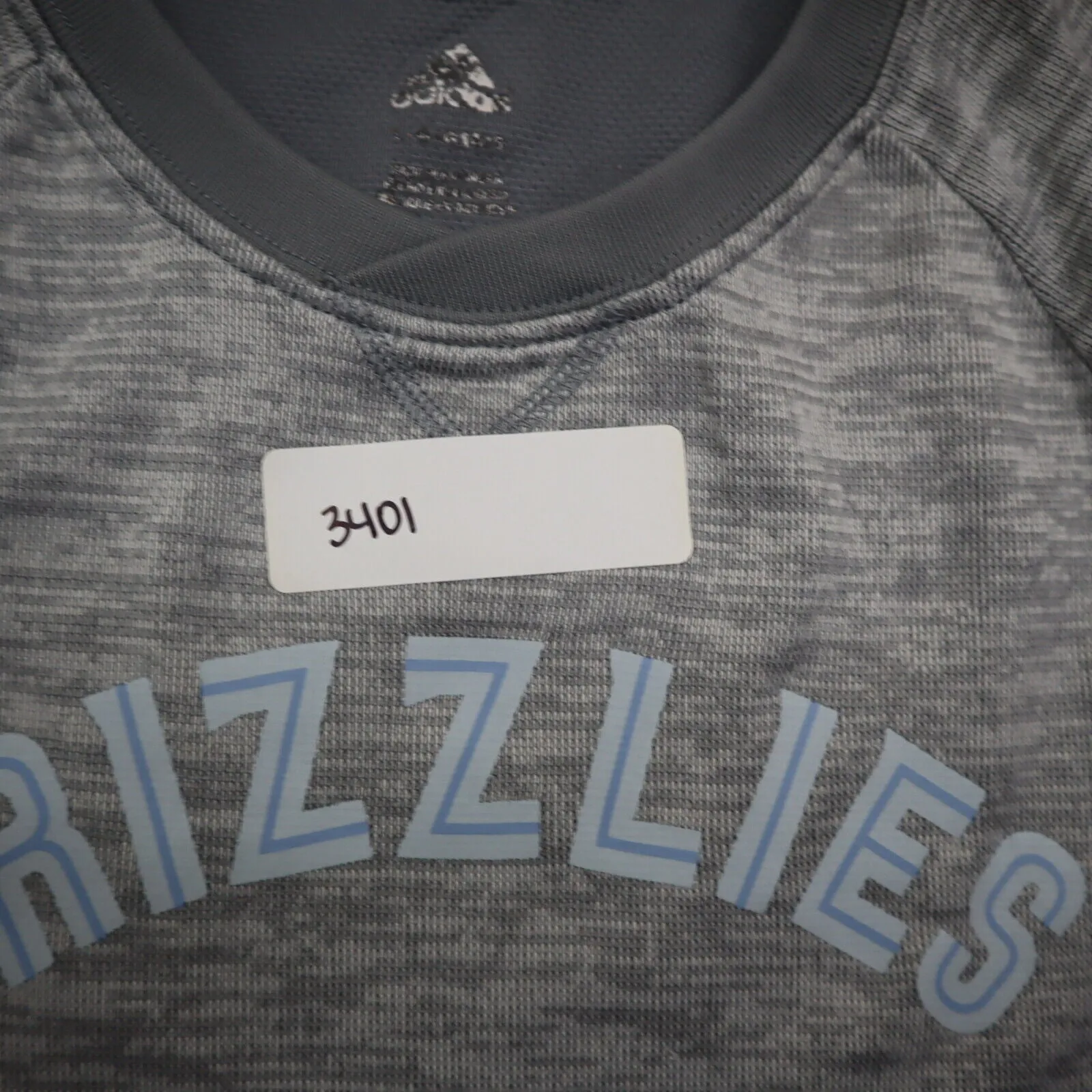 Adidas Grizzlies NBA Shirt Boys Large L Gray Short Sleeves Round Neck Sport Logo