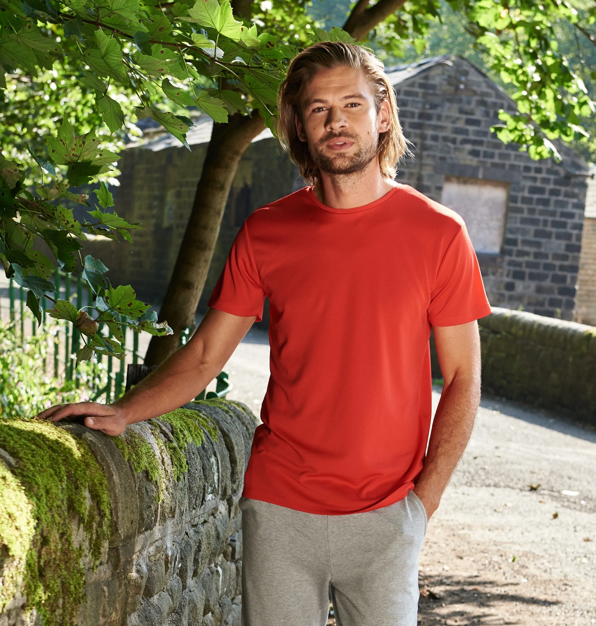 Ambaro Recycled Sports T-Shirt | JET BLACK