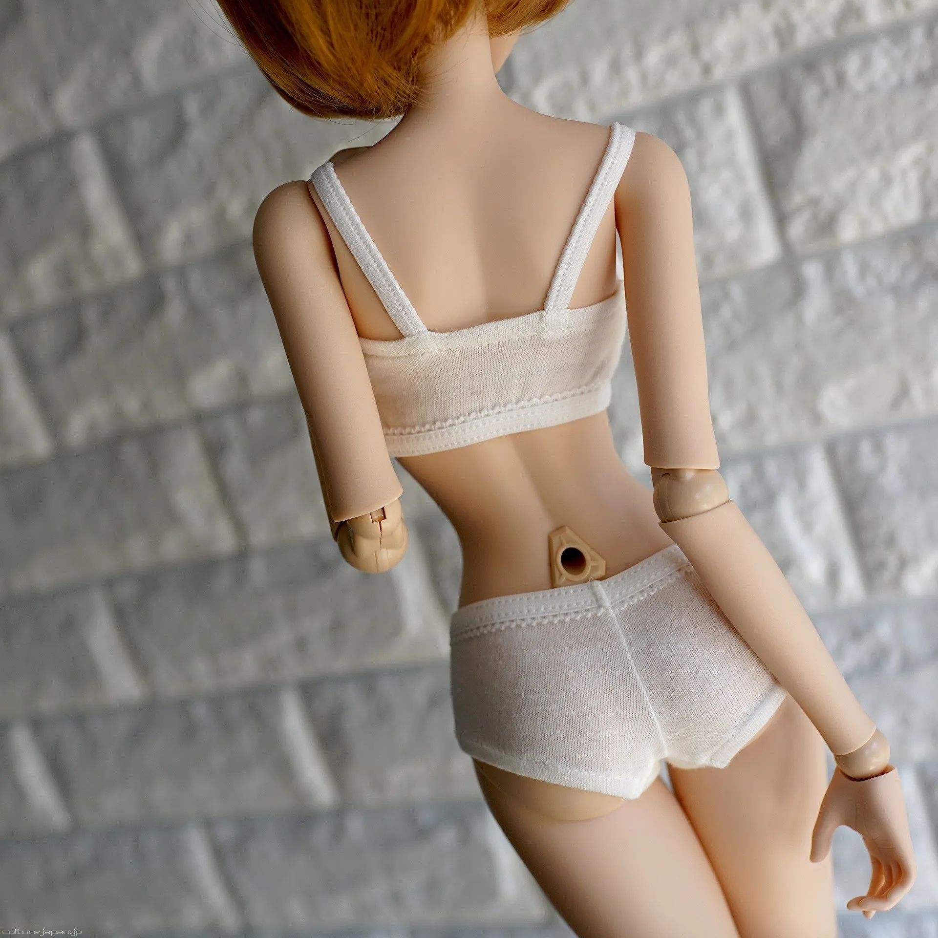 Sports Bra & Shorts Set (White)
